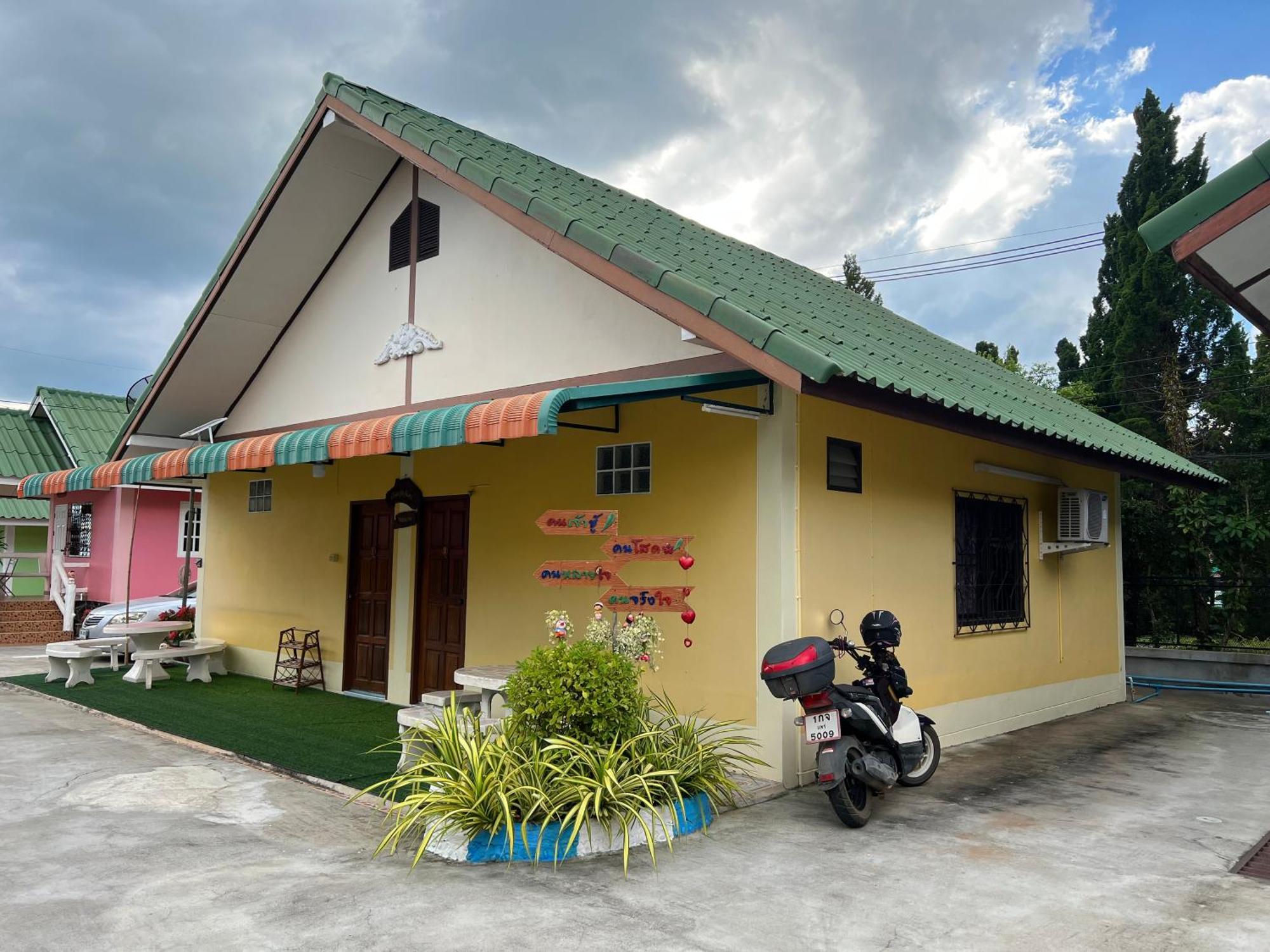 Tassana House Hotel Khaukho Kültér fotó